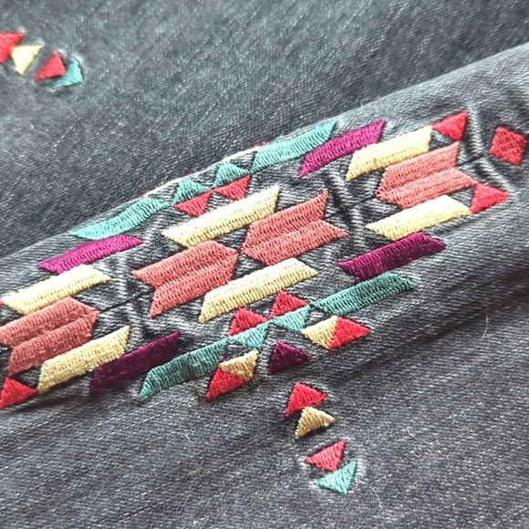 BDG Highrise Cigarette Ankle Jeans in gray with embroidered tribal design - Picture 8 of 13